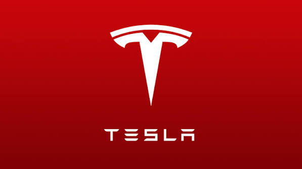 UpsideMediaoff's tweet photo. 🚨Michael Burry, l'investisseur rendu célèbre par "The Big Short", a pris une position baissière sur Tesla $TSLA.

Le gérant parie donc sur une chute du titre du constructeur de véhicules électriques. 

Connu pour ses paris à contre-courant, notamment sa vente à découvert du marché immobilier avant la crise de 2008, Burry attire toujours l'attention quand il se positionne contre une valeur vedette.

Il a également shorté ces sociétés: 
$CAT, $NVDA, $PLTR, $SOXX et $AMAT
