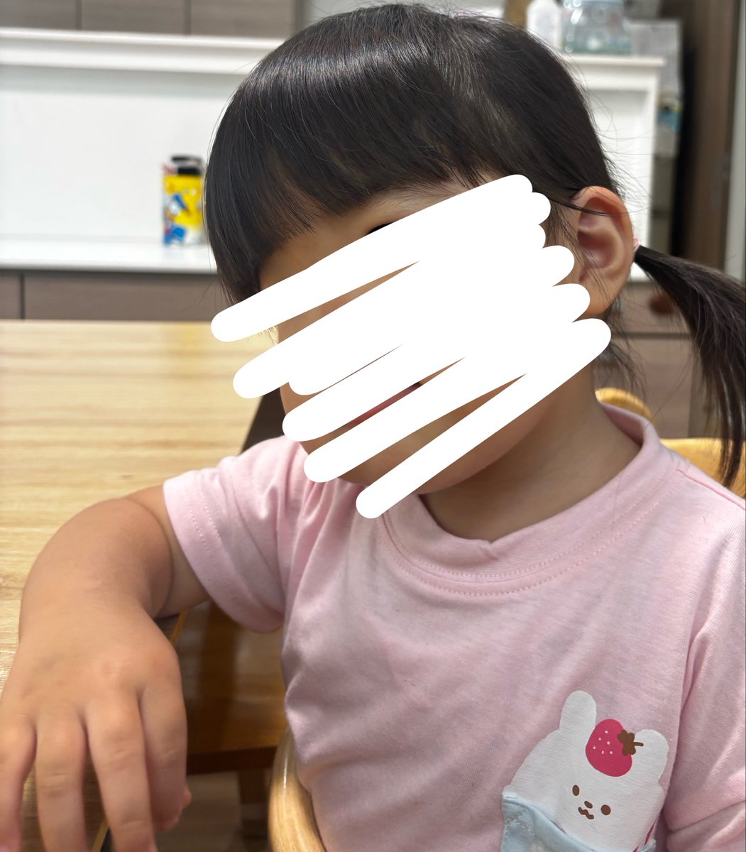 taaam1771's tweet photo. 前髪切った https://t.co/uDXwxghpwm