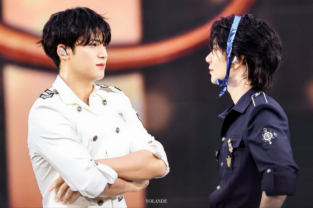 Svt_yolande's tweet photo. 260621 10th CARAT LAND
#JOSHUA #조슈아 #홍지수 
#SEVENTEEN   #세븐틴
#민규  #MINGYU https://t.co/Mh7KfpFrvO
