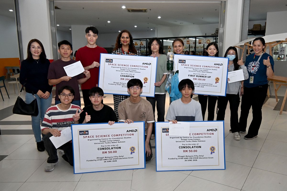 UTARnet's tweet photo. Congratulations to the Champion, 1st Runner-Up and two Consolation Prize winners of UTAR’s Space Science: Parachute Deployment System challenge, held on 26 June 2026.
#UTAR #STEM #SpaceScience #Engineering #UTARCFS https://t.co/nm2IMk8tKm