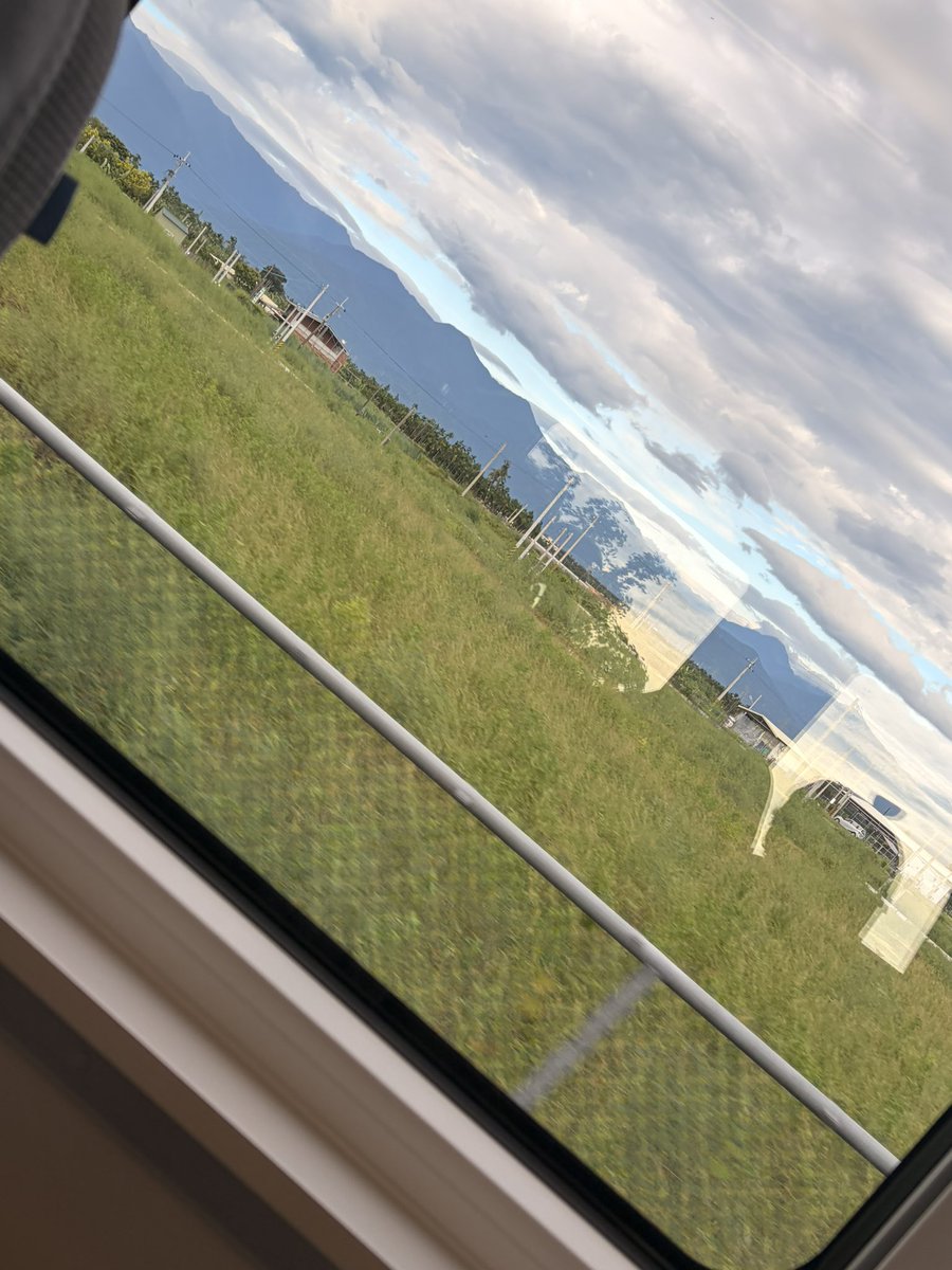 anzai0408's tweet photo. 媽媽超不接受我的五彩繽紛衣服🤡
我就愛五彩繽紛👉🏻👈🏻 https://t.co/wpCZMqVJbd