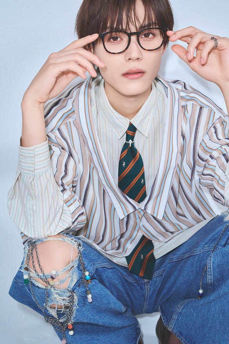 preppy_magazine's tweet photo. 📷#簡秀吉 さん プレッピー8月号より新連載スタート！
【簡秀吉の「MY 4CUT」】
簡さんがMYコンデジで撮影した写真４枚を
キャプションと共に毎月お届けする新連載！

本日発売！
https://t.co/y9wphtLoT1

誌面連動Ｗｅｂ記事もぜひＣＨＥＣＫを！
https://t.co/cnfWmcE36p

@kan_hideyoshi
#PREPPY https://t.co/vpZ6gG5U84
