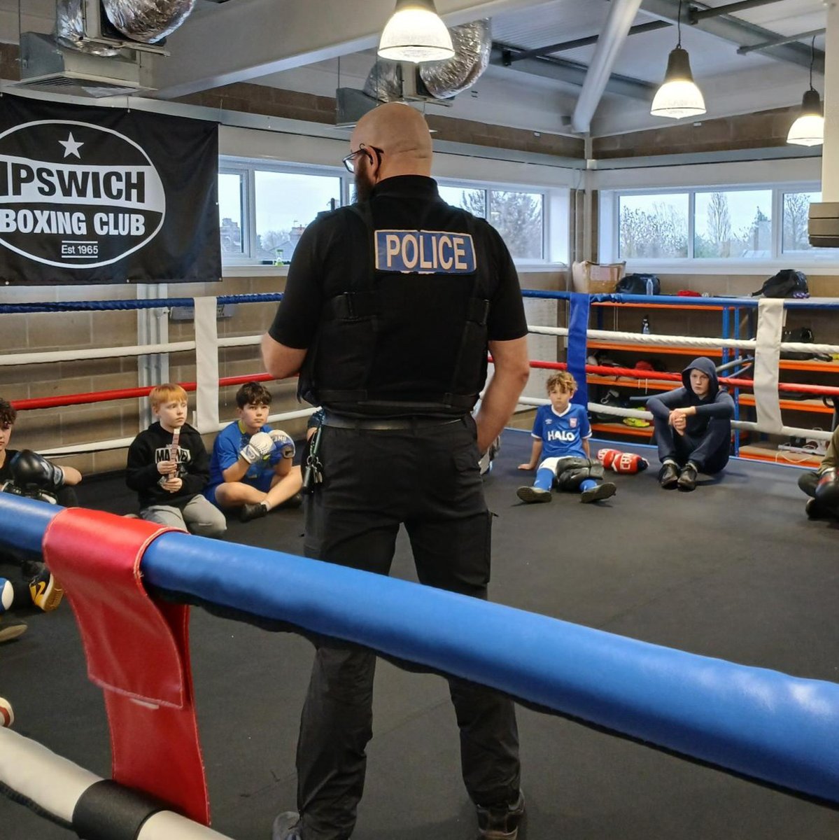 ITFCFoundation's tweet photo. 👮The Foundation is proud to work alongside @suffolkpolice and Suffolk PCC in our Premier League Kicks and DIVERT delivery, educating and empowering young people to not become involved in anti-social behaviour.
This #AntiSocialBehaviourAwarenessWeek, we're proud to highlight the work being done across our programmes.
#PLKicks | @PLCommunities
