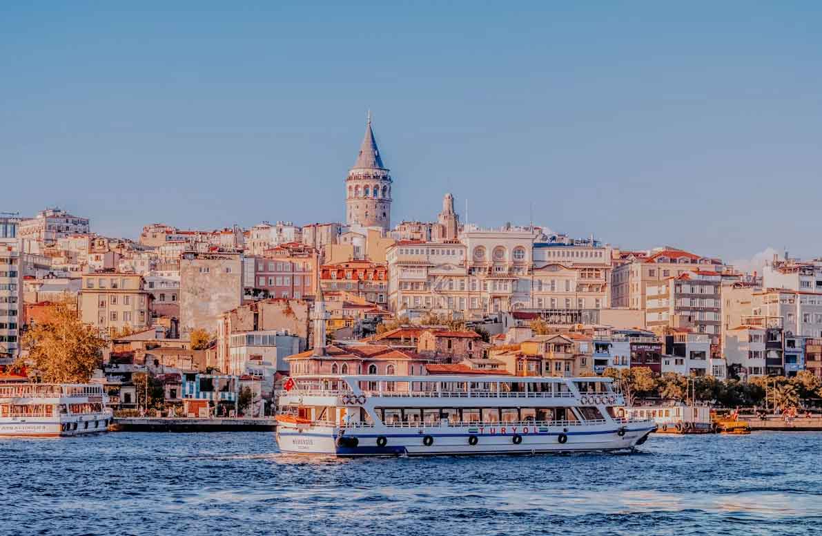 aviajarblog's tweet photo. Guía completa para viajar a Estambul con niños: planes, consejos y mapas

Estambul es un crisol de culturas e historia único en su tipo repleto de cosas divertidas y memorables que hacer con los niños. 

https://t.co/BndiCZ37HM

#estambul #turquía https://t.co/H90c2hoj45