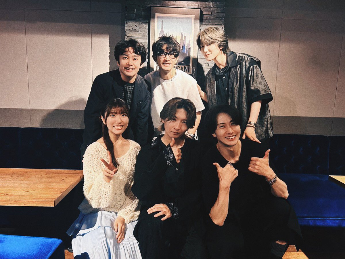motohiro0119's tweet photo. 昨日はアンドステアのメンバー全員集まりました…！
皆さんでステキなエンタメを創っていけるよう精進します…
自分笑顔すぎるぞ… https://t.co/072qI9Oht1