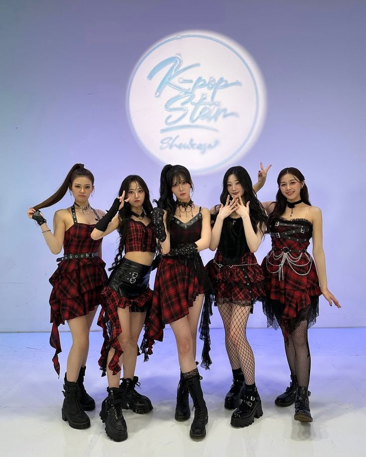 LiraDearYun's tweet photo. We believe in W!TCHX and we hope you'll continue supporting these talented girls. They deserve more opportunities to show their potential. 💜✨

#SupportWITCHX #BelieveInWITCHX https://t.co/ZurDTZPndr