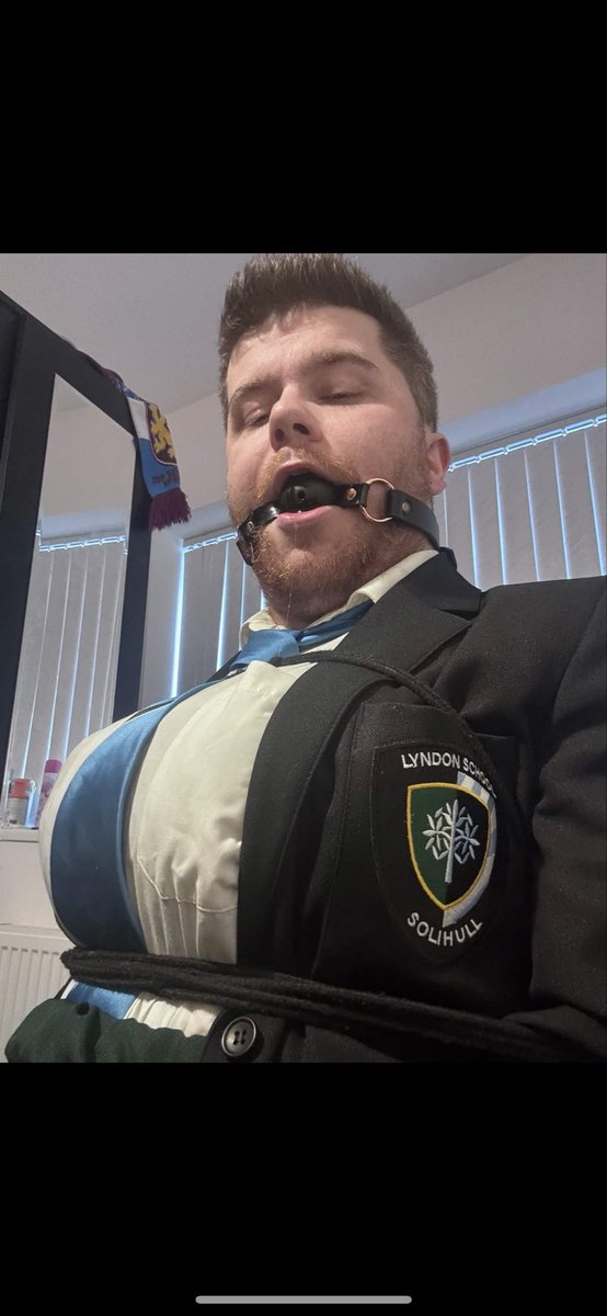 ExposeWhor's tweet photo. @slavetomxx 😂😂😂

Been locked 🔐 up 🥵 https://t.co/CUYgRZd1YF