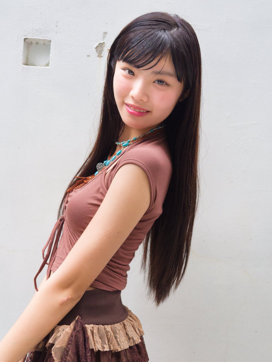 maokun1971's tweet photo. 2026.6.28
東京アイドル劇場
高田馬場BSホール
ソロスペデュオスペダンチャレ2部
物販
CHEERFUL
丸上ひまりちゃん
#丸上ひまり
#CHEERFUL
#CHEERUPproject
今回も大事な相方のまほちゃん16歳生誕祭をいっぱいお祝いできて素晴らしいライブになったでしょう〜😽🩷
今後は日本を代表するアイドルグループになってほしいな〜iLiFE!さんに続け❣️モウナッテルノカモ
ひまりちゃんはお姉ちゃんやママさんにやっぱり似てきている気がする😸