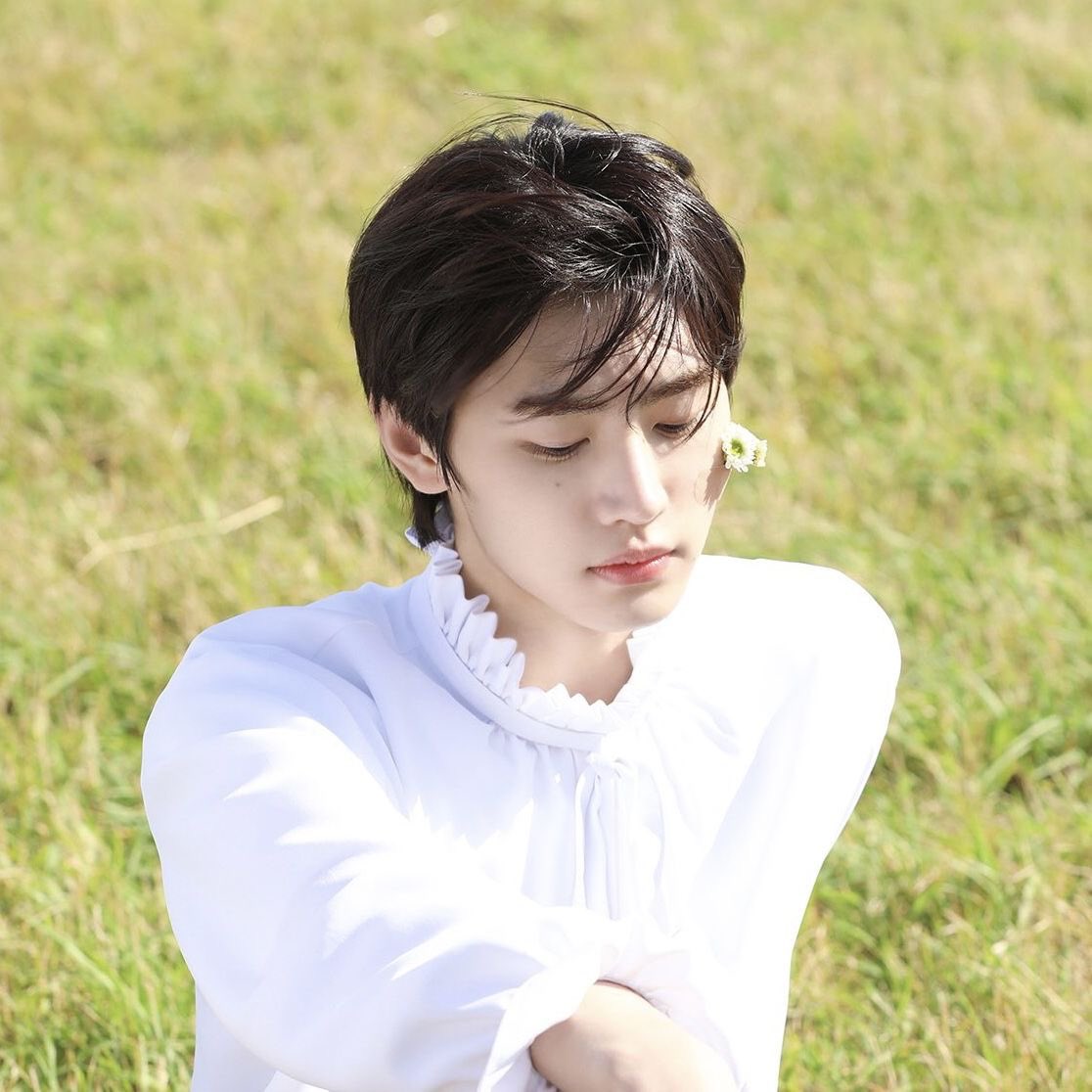 EN_SEVEN707's tweet photo. оставьте тэги для Сонхуна👇🏻

#Still_with_sevEN
#For_ENfinity https://t.co/mmYTl41taY