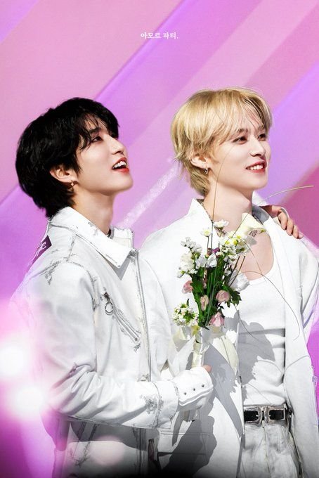 Niighttt_'s tweet photo. My k-pop main ship          My bl main https://t.co/hQkm4vVEko