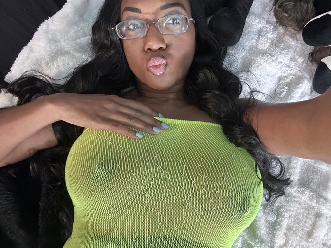 Hurricane Fury - Got on cam for the first time in a hot minute. Had a blast on mfc. I think I’m gonna love it over there! https://t.co/Nt5u6Qx8dl https://t.co/vPkOnRzak6
