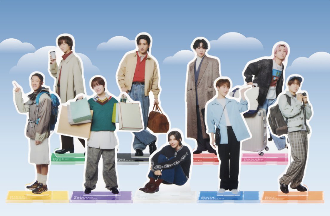 fk_0502's tweet photo. グッズ嬉しいけどなんでこの時期？？😳
てか深澤くんのぬいのビジュがやっっっっと更新されてかわいくなっとる🥹💜💜
アクスタは、、、なんか爆買いしてるせいで横にデカいなあ😂(持ち運びづらi.....) https://t.co/eMexKZTg90