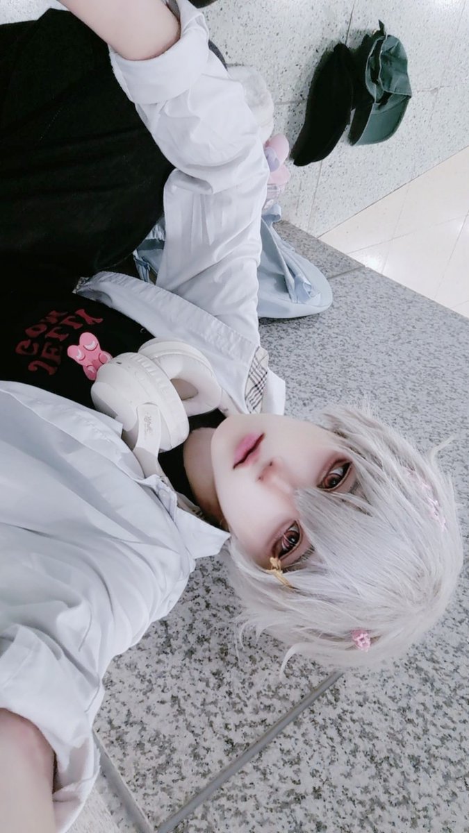 shiro201216's tweet photo. 나 포카 뽑는다면 뭐로 뽑을까 트친들 골라주ㅜ🥺🥺 https://t.co/WOVNL4uyj3