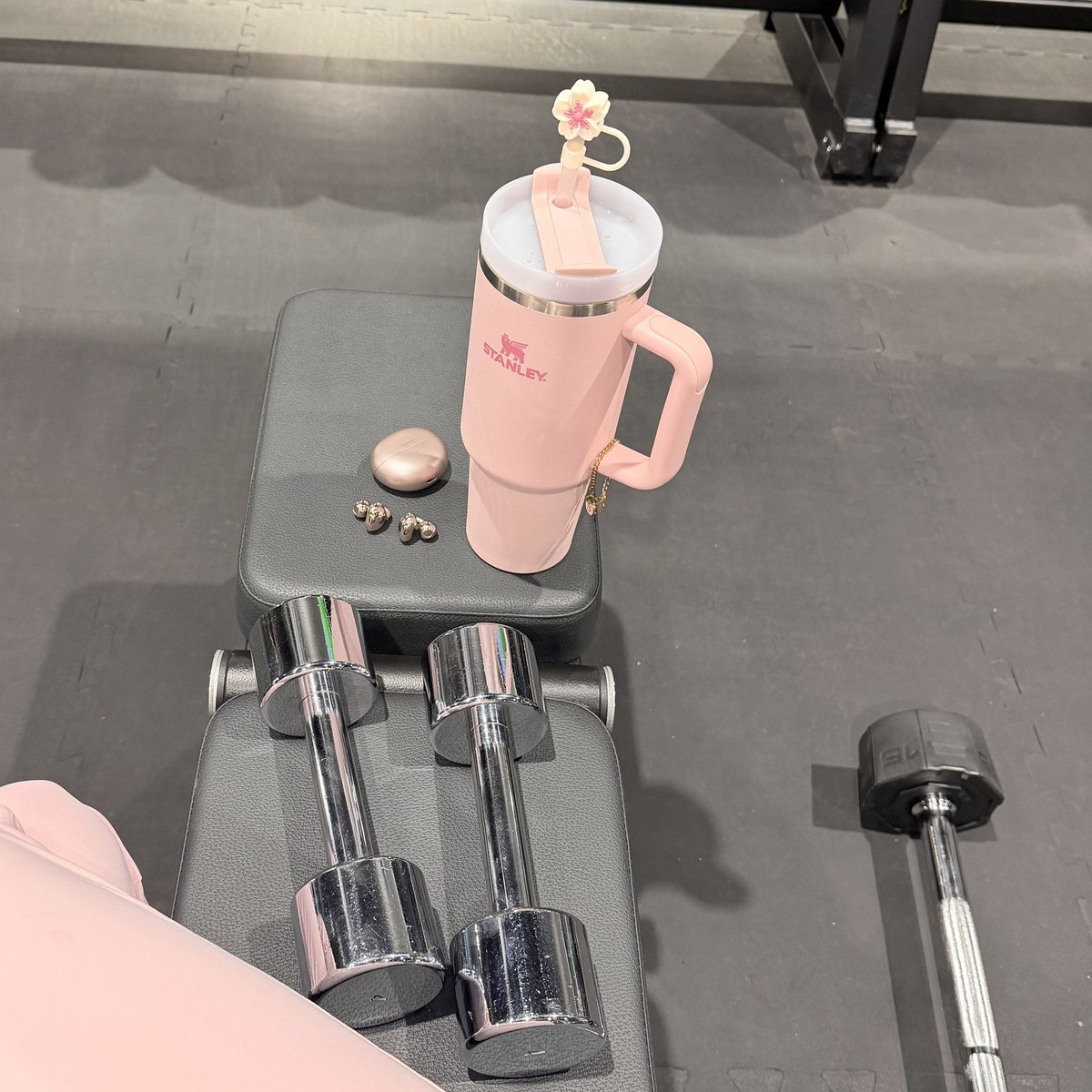 keepgoingwithm's tweet photo. Busy life is a happy life🏋️ https://t.co/d9tawB1icc