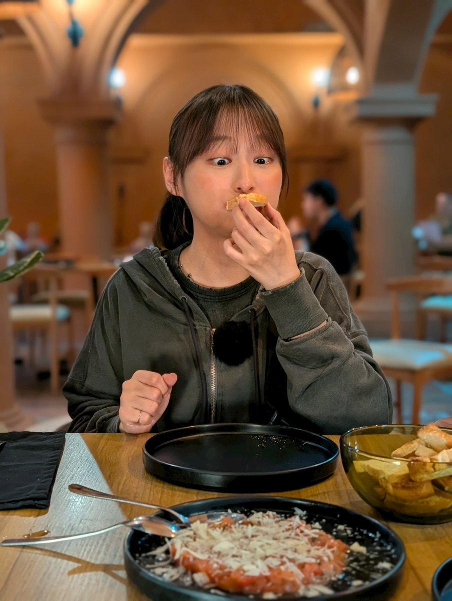 DAZN_JPN's tweet photo. ／
メキシコ旅の様子
まとめてみました📸
Part 3
＼

パセオ・サンタ・ルシアの運河沿いにて✨

📸 Google Pixel で撮影 https://t.co/AMqIblBQr4