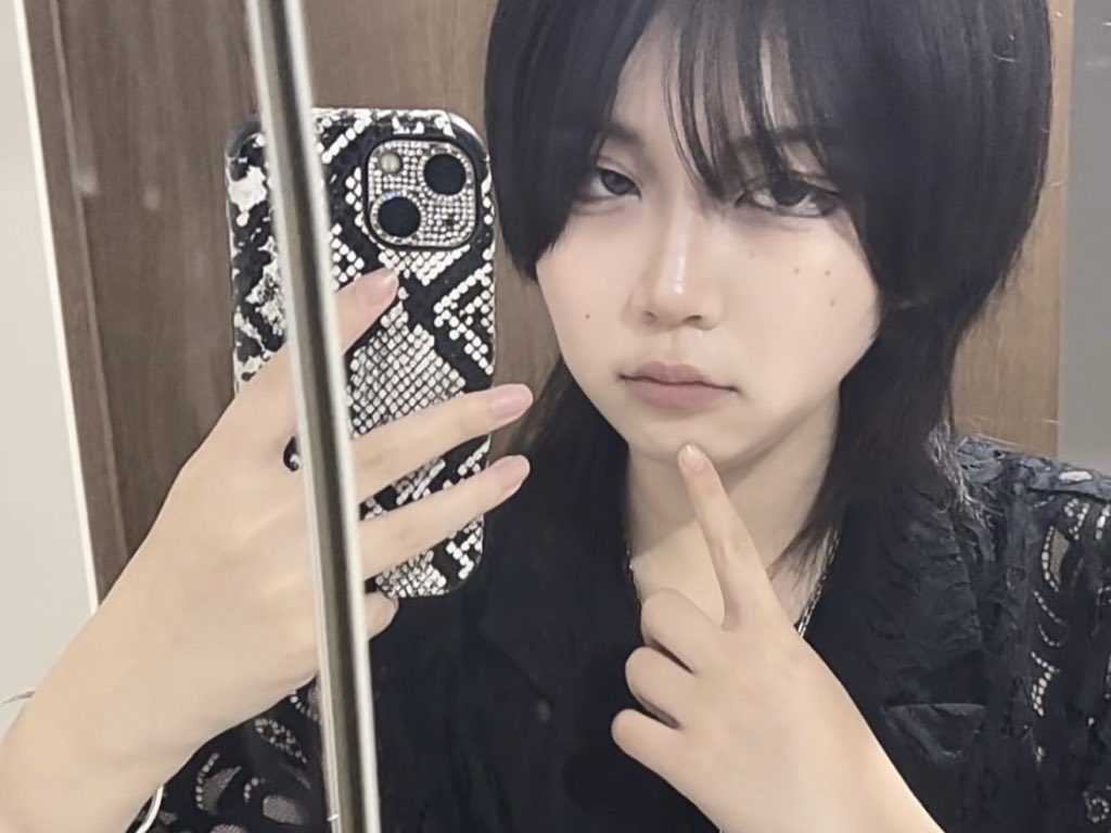 m0_xxy's tweet photo. Ｌ| 神奈川 | 18↑ | entp | 🆓
友達あわよくばお隣ください
#レズビアンさんと繋がりたい #レズ #レズセ #ビアンさんと繋がりたい #中性 #ボイ https://t.co/1gCULIBx5G