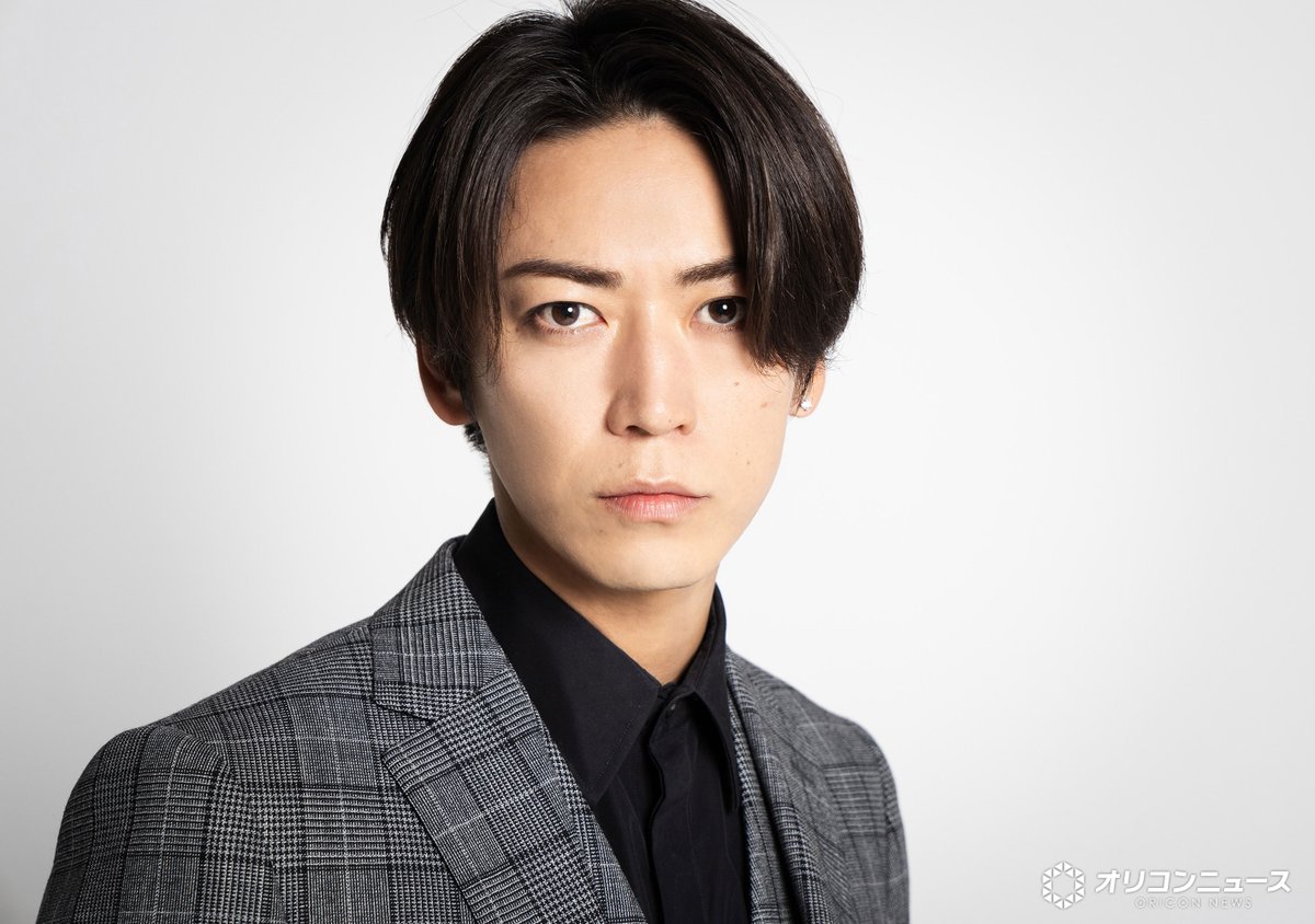 oricon's tweet photo. 中丸雄一、結婚発表の亀梨和也を祝福
「飛んで喜んで電話しちゃいました」
https://t.co/0BI8BQNmK9
⠀
田中みな実との交際についてはネット情報しか知らなかったという中丸。発表の数時間前にメールで報告され、即電話したといい「『亀梨ジュニア、すぐに抱かせてね』って伝えました」とうれしそうに 明かした。