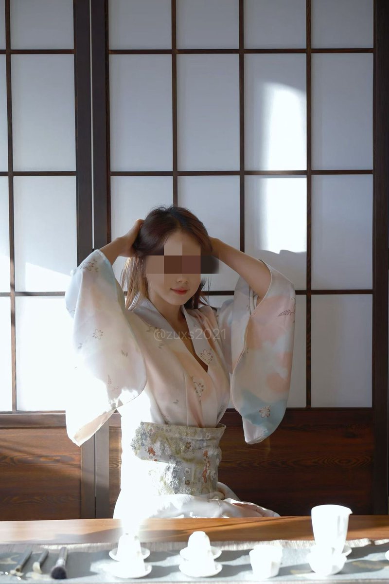 zuxs2021's tweet photo. 上海玥玥
年龄04年
身高165
鞋码37

比较甜美的妹子服务态度很好接单经验多足交技术好

🐧群：873582503
#足交线下 #上海 https://t.co/csuxUWpnIy