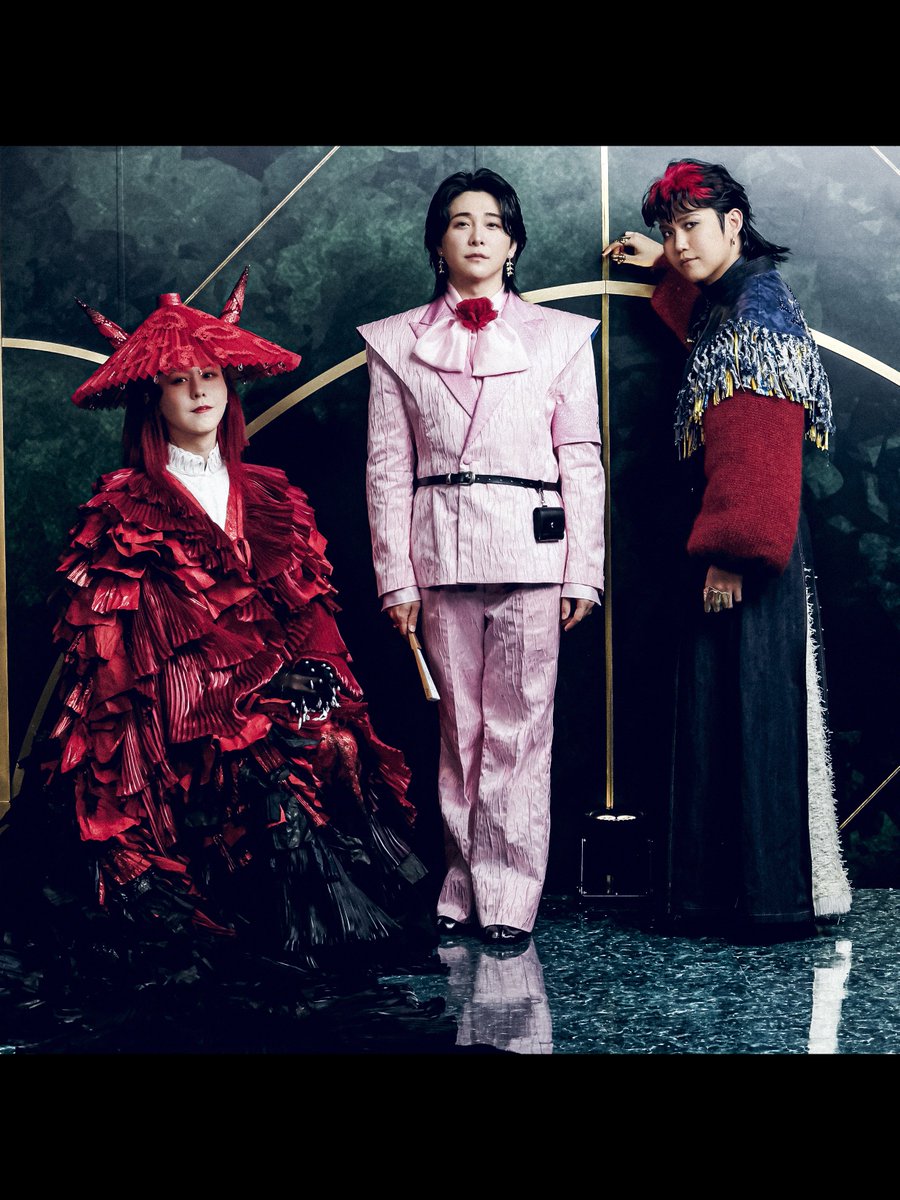 MGA__CEREMONY's tweet photo. Mrs. GREEN APPLE presents 『CEREMONY』
⁡
Mrs. GREEN APPLE(@AORINGOHUZIN )のSpecial Fashion Portraitを公開📷
⁡
#MGA_CEREMONY
#MrsGREENAPPLE
⁡
Photo by @ogata_photo https://t.co/E5CUNw88Dm