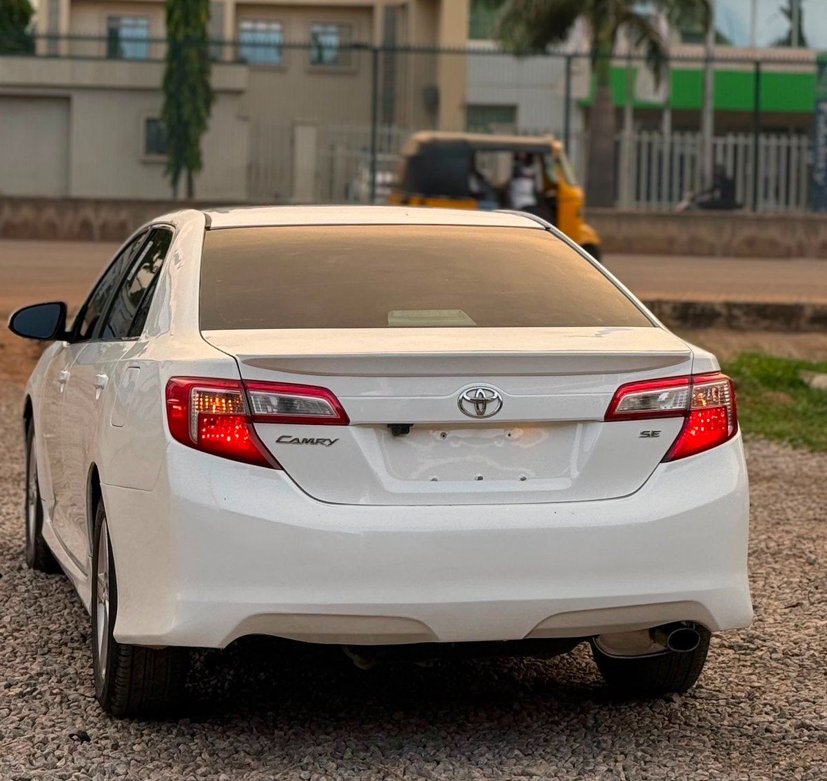 ABMOTORS_NG's tweet photo. 3 MONTHS USED  TOYOTA CAMRY 
SE 2013 MODEL
PRICE 10.9M LAST (NON NEGOTIABLE) 
LOCATION KADUNA

📞07068404450 https://t.co/eZvv70QdHS