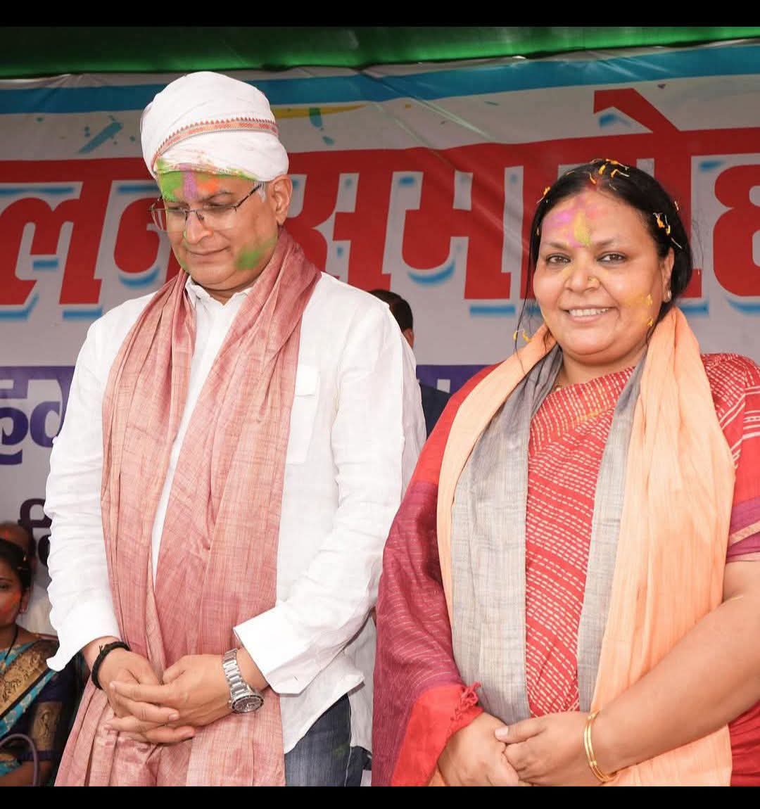 AnilojhaINC's tweet photo. झारखंड सरकार के वरीय कैबिनेट मंत्री बहन आदरणीय श्रीमती @DipikaPS  जी एवं आदरणीय श्री रत्नेश सिंह जी को वैवाहिक वर्षगांठ की हार्दिक बधाई एवं अनंत शुभकामनाएं। 
भगवान भोलेनाथ से आपकी  हर इच्छा पूर्ण होने तथा आपदोनों के सुखद, सफल एवं लंबी उम्र की कामना करता हुँ 
 #HappyAnniversary https://t.co/MPgEDv9ZYO