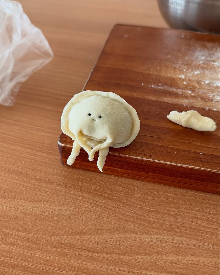 daily_dolce's tweet photo. just a tiny dumpling <3 https://t.co/wRzIV1oM1s