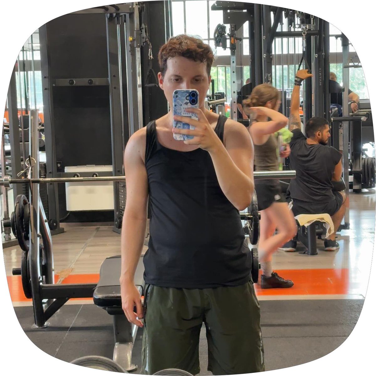 twittadeniols's tweet photo. Henlo. 👋 #Selfie #Gym #FitActive #Torino https://t.co/1EJUFMlBp2