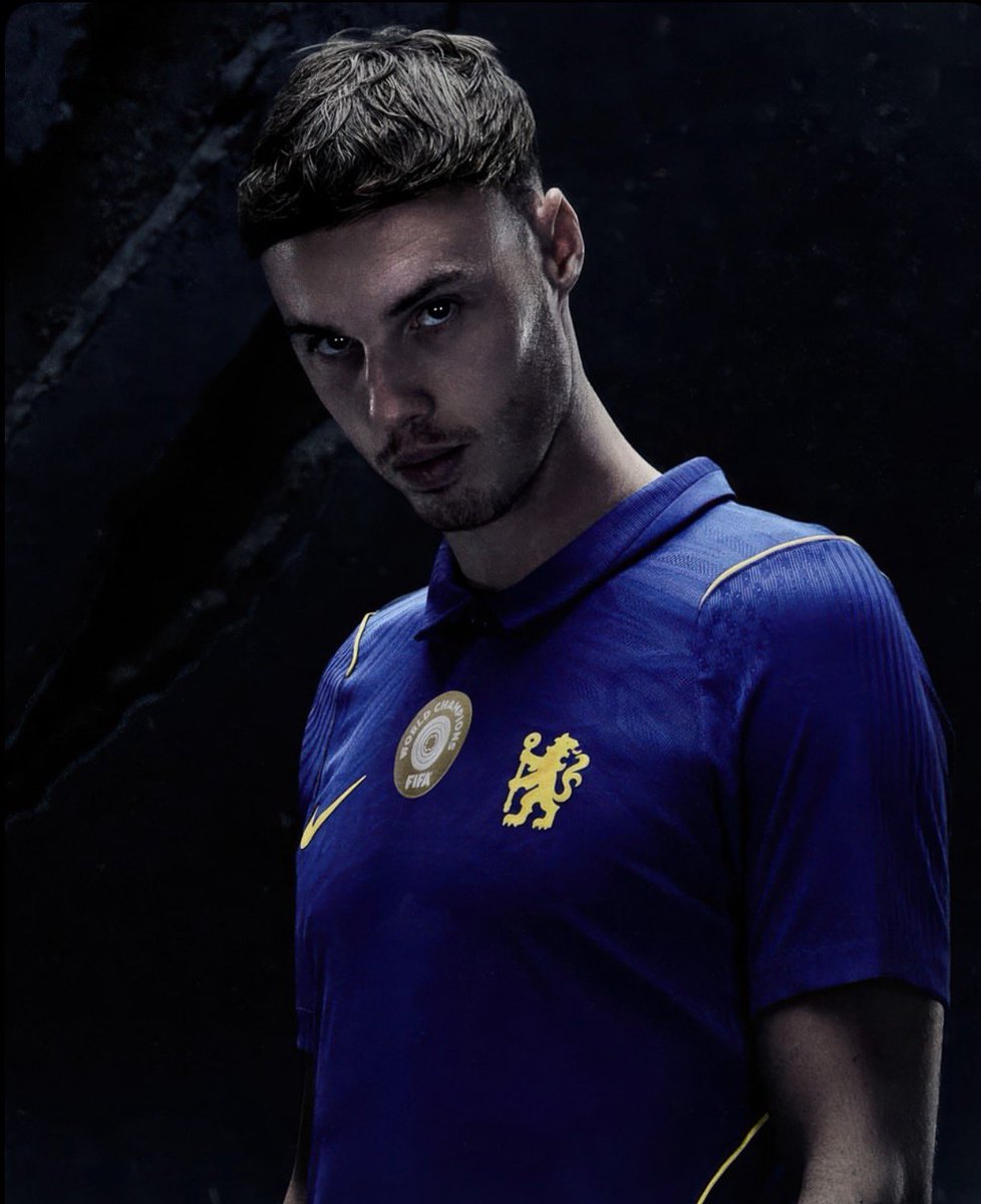 speedlinexx's tweet photo. The home kit or the Training kit ??? https://t.co/e87LxEPG8N