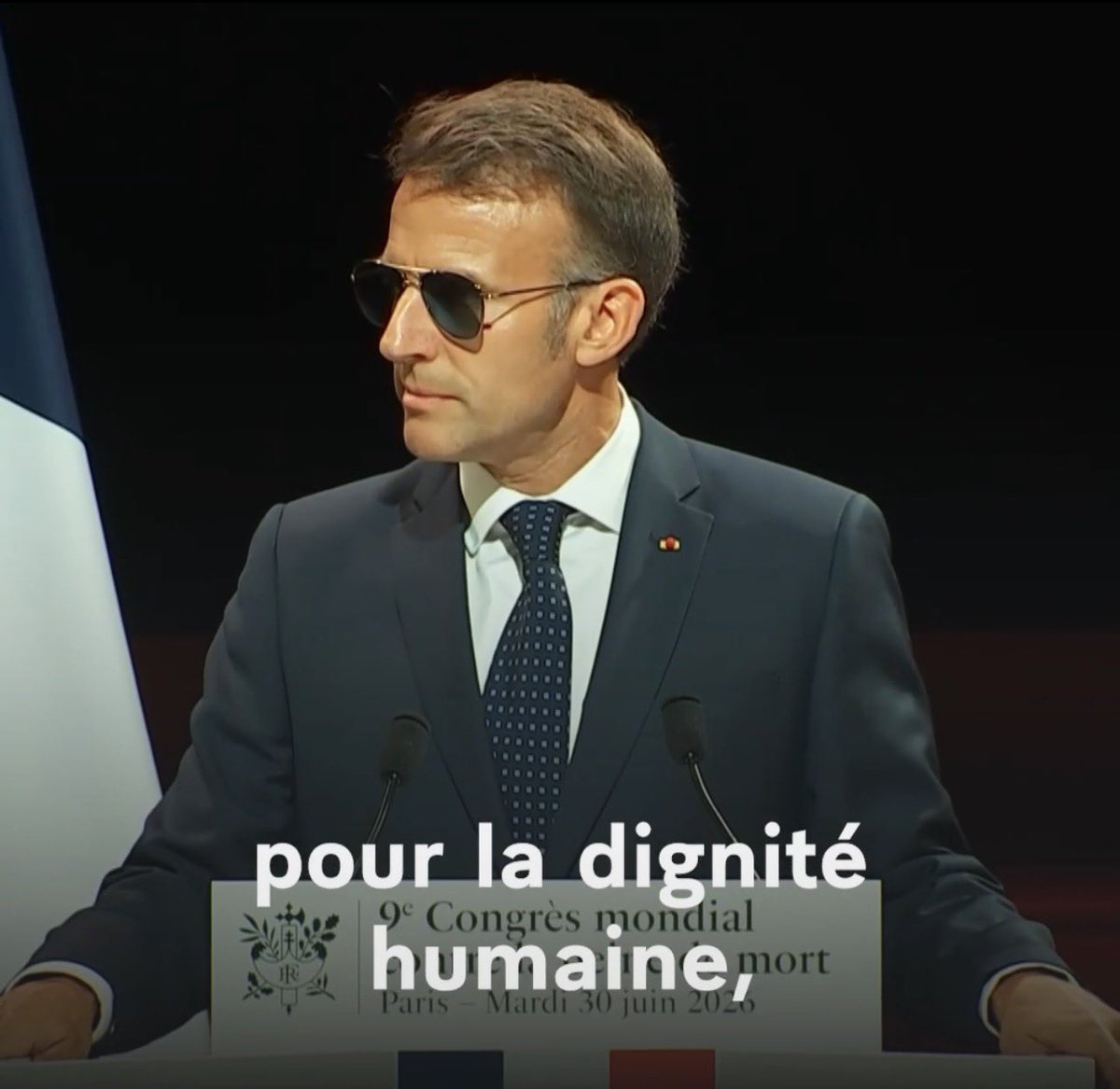 DidierMaisto's tweet photo. J’ai fait un caprice pour mes vœux.
J’ai voulu l’euthanasie.
Je l’ai obtenue.
Comme d’habitude.
Le même jour j’ai mis mes lunettes de cake et j’ai prononcé un discours larmoyant sur la peine de mort.
Je me fous de vous.
Et je dois le dire : je me marre bien.
Ça va me manquer 🥲😂 https://t.co/DteHSrniOG