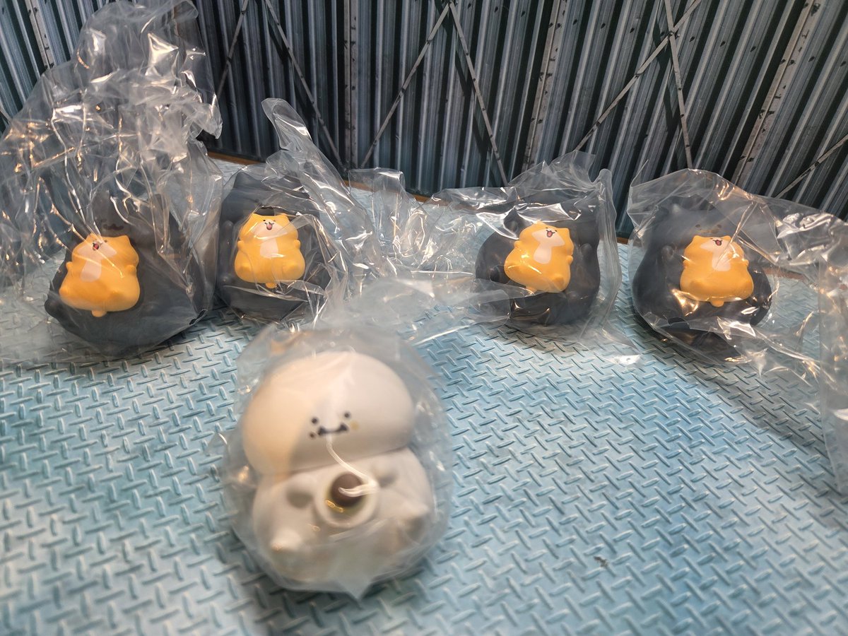 _sweet_time's tweet photo. お文具といっしょ 交換 譲渡
マスコットフィギュアコレクション ～たべすぎたのです～

被りすぎてるので他と交換してくれる人いませんか～～
ちなみに今池袋なら手渡しできまう https://t.co/nyybc5AvTB
