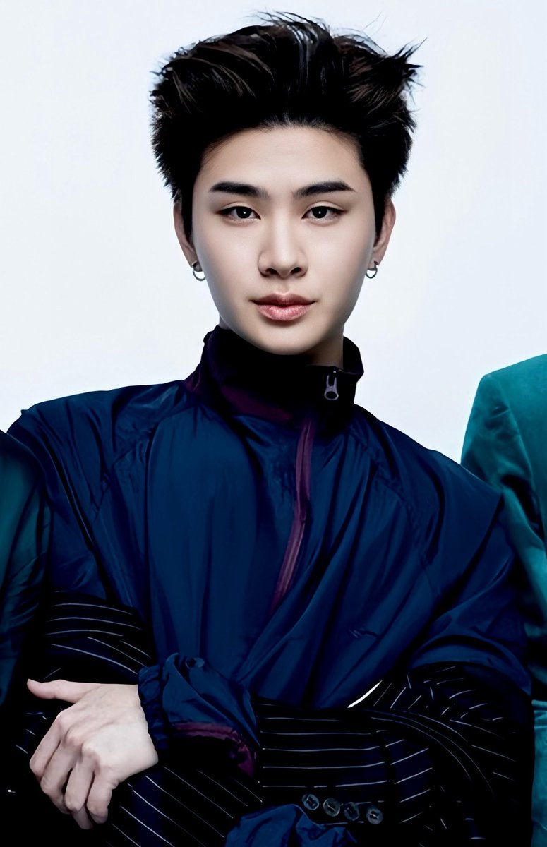 tatonatp's tweet photo. หล่อมีระดับ ท่านอยู่สูงกว่าเรามาก !! 💙 https://t.co/47vqlHiJoo