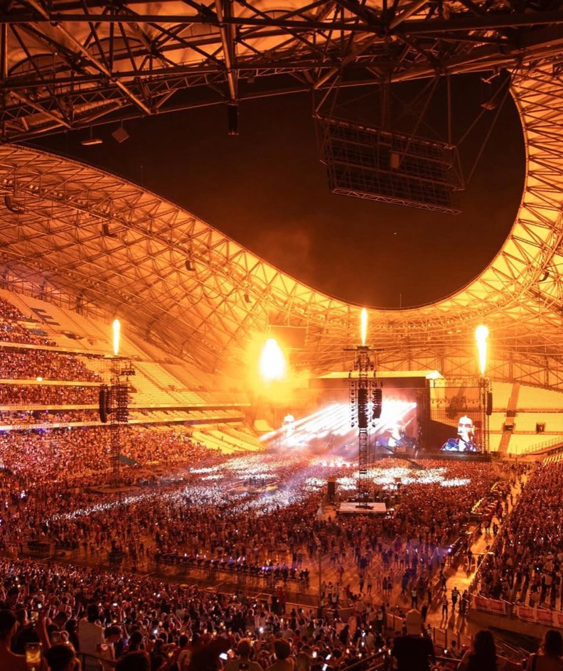 NoiseNationn's tweet photo. 🚨 JOUR-J !

➡️ CE SOIR BAD BUNNY PERFORMERA À L'ORANGE VÉLODROME DE MARSEILLE POUR SA PREMIÈRE DATE EN FRANCE DEPUIS 7 ANS 🤩

ÇA S'ANNONCE HISTORIQUE 🔥 https://t.co/GzfANwrSI3