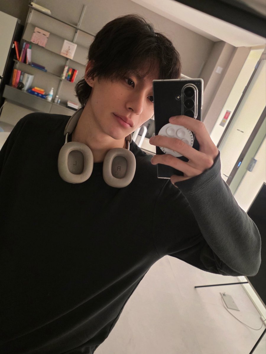 antonezz0801's tweet photo. dang bro my type shit https://t.co/dyEc33mI5f