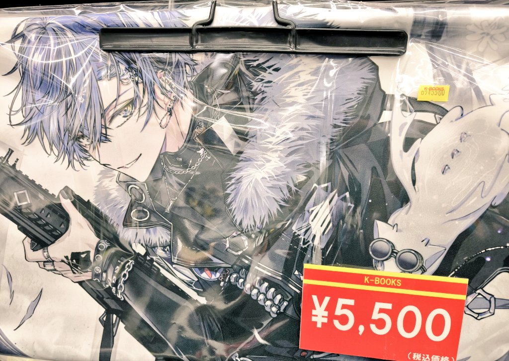 入荷情報】にじさんじ 誕生日グッズ2025 タペストリー 小柳ロウ、赤城