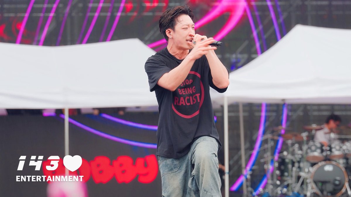 iKONIC_143's tweet photo. [🎥]

낭만 그 자체였던 바비의 빗속 라이브 무대✨ l BOBBY 2026 RAPBEAT BEHIND

🔗 https://t.co/oYv8YfMe24

#바비 #BOBBY
#아이콘 #アイコン #iKON https://t.co/yMOxUwIZUI