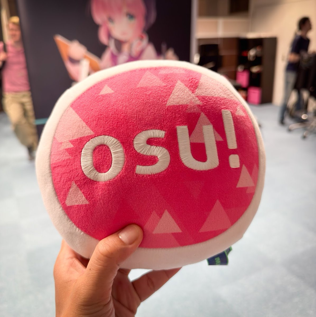 _flyte's tweet photo. Hiya! It's been a while.

Yesterday marks my last day at osu!
 
For the past 12 years, I was the Lead Designer, conjuring everything the game ever needed visually: web, client, product, events, all of it. https://t.co/3NFEIkW4rl