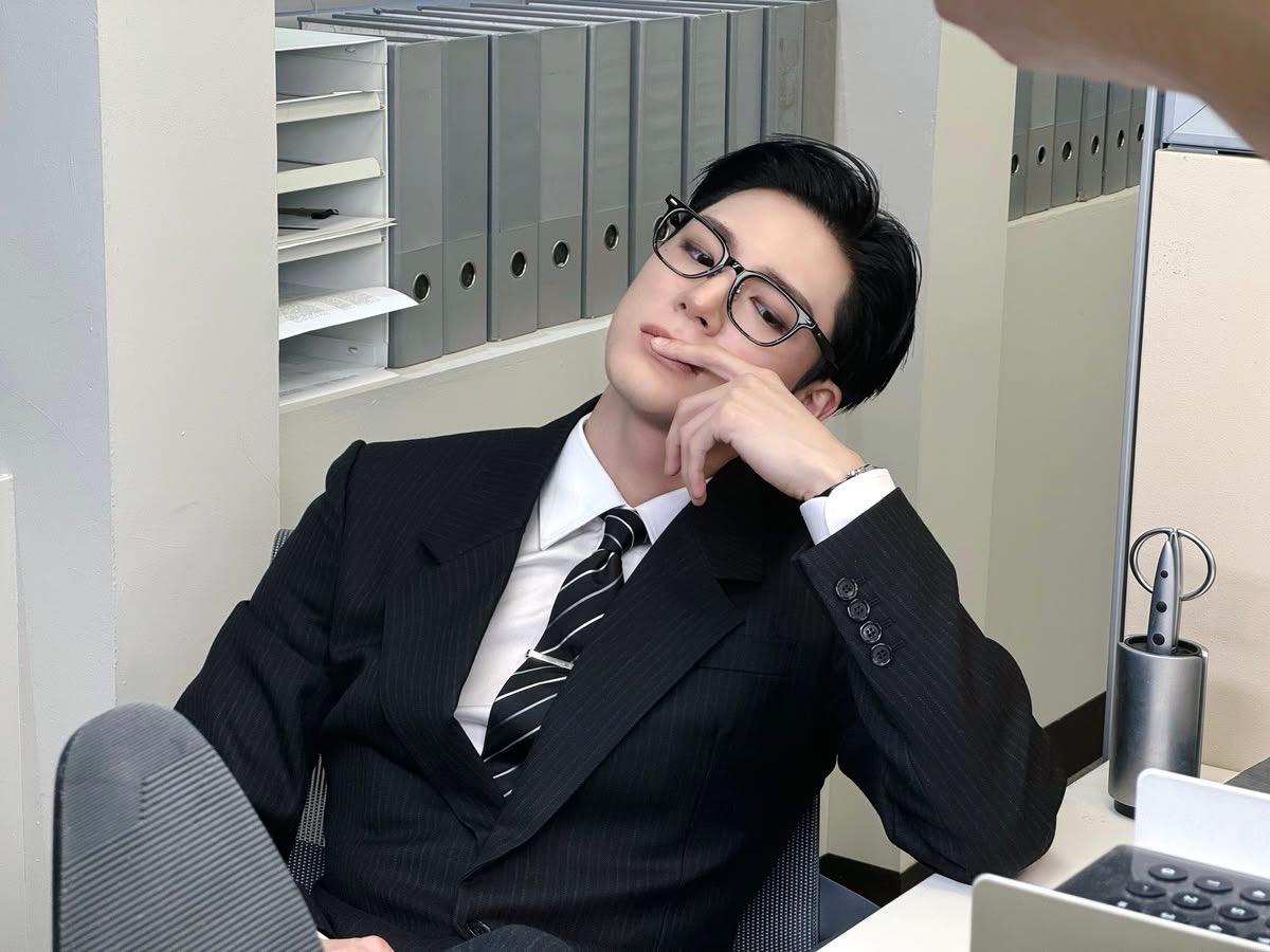 niu27098370's tweet photo. 口元を手で覆うジェノりんがなんか刺さる https://t.co/Wx5IFyHkX5