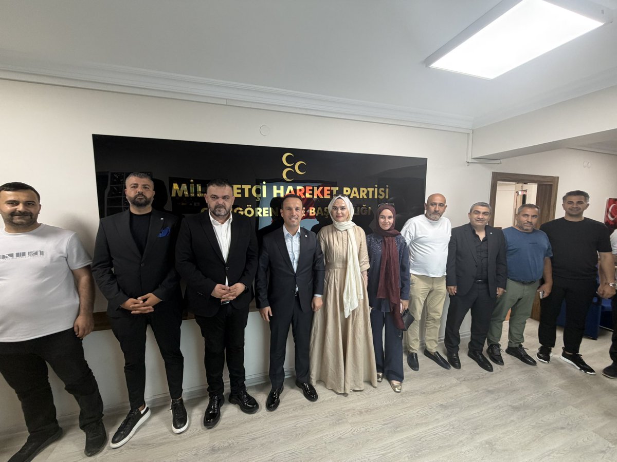 mhpgungorenilce's tweet photo. Merter Sanayici ve İş İnsanları Derneği (MESİAD) Başkanı Sn.Ufuk MUSLU ve Yönetim Kurulu Üyeleri İlçe Başkanımız Sn.Kemal UYSAL’ Ziyaret Ederek Merter’de Bulunan Esnaflarımızın Sorun ve İstekleri ile İlgili İstişarede Bulundular.
Kıymetli Başkanımıza ve Yönetimine Nazik Ziyaretleri İçin Teşekkür Ederiz.
@_MHPistanbul_
@BBvolkanyilmaz 
@rahmancanmhp  
@kemaluysalmhp