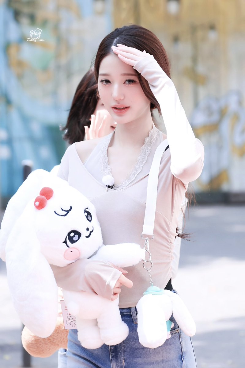 Daisy_Lnn's tweet photo. 26.07.01

#아이브 #IVE #장원영 #JANGWONYOUNG #원영 #WONYOUNG #ウォニョン https://t.co/4mY2jO19PP