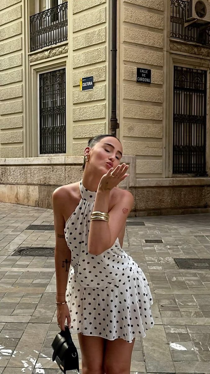 Diorgirlx's tweet photo. polka dots https://t.co/a9xAZ4zbXZ