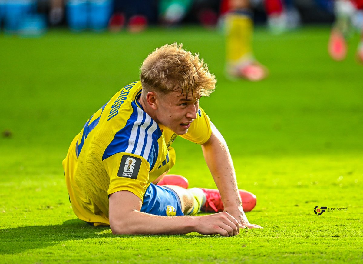 Justinaaniefiok's tweet photo. The toughest moments in football aren’t always the tackles, they’re the tears after the final whistle.

Sweden’s World Cup journey came to an end, with teammates, opponents, and referees showing respect and compassion in a moment of heartbreak.

#fifaworldcup2026 https://t.co/WE1NSlNQLq
