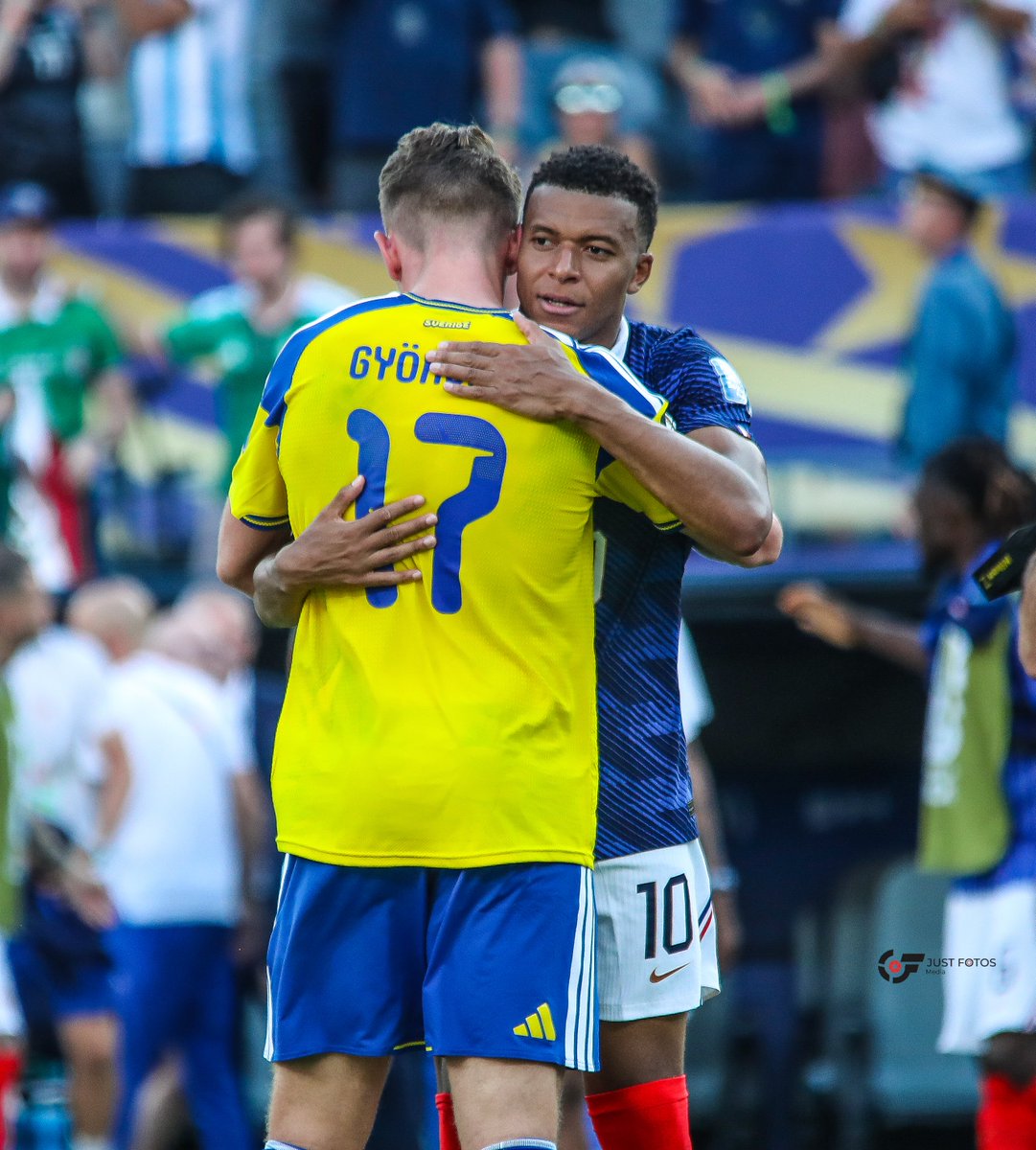 Justinaaniefiok's tweet photo. The toughest moments in football aren’t always the tackles, they’re the tears after the final whistle.

Sweden’s World Cup journey came to an end, with teammates, opponents, and referees showing respect and compassion in a moment of heartbreak.

#fifaworldcup2026 https://t.co/WE1NSlNQLq