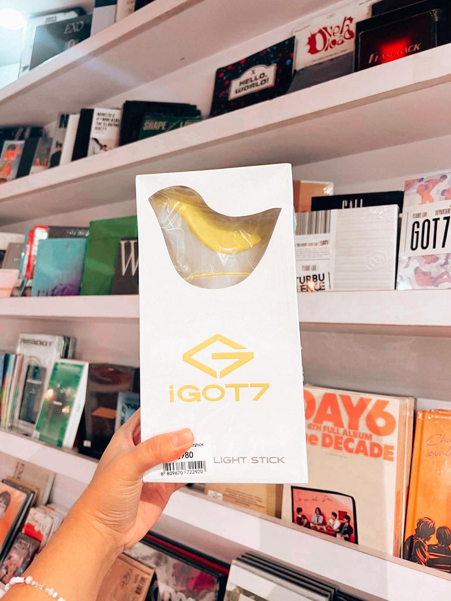 seoul_stop's tweet photo. GOT7 VER. 3 LIGHTSTICK
₱2535, negotiable
✅On hand, ready to ship! DM to order!
📍 Visit us: 2nd Floor, Bellagio Residences, Lacson Ave, Sampaloc, Manila
⏰ Open daily 11:30AM – 8:00PM
🛍️ Shopee: @seoulstopshop (Seoul Stop Kpop Shop)
#kpopph #kpopmerchph #kpopstoreph #wts #lfb