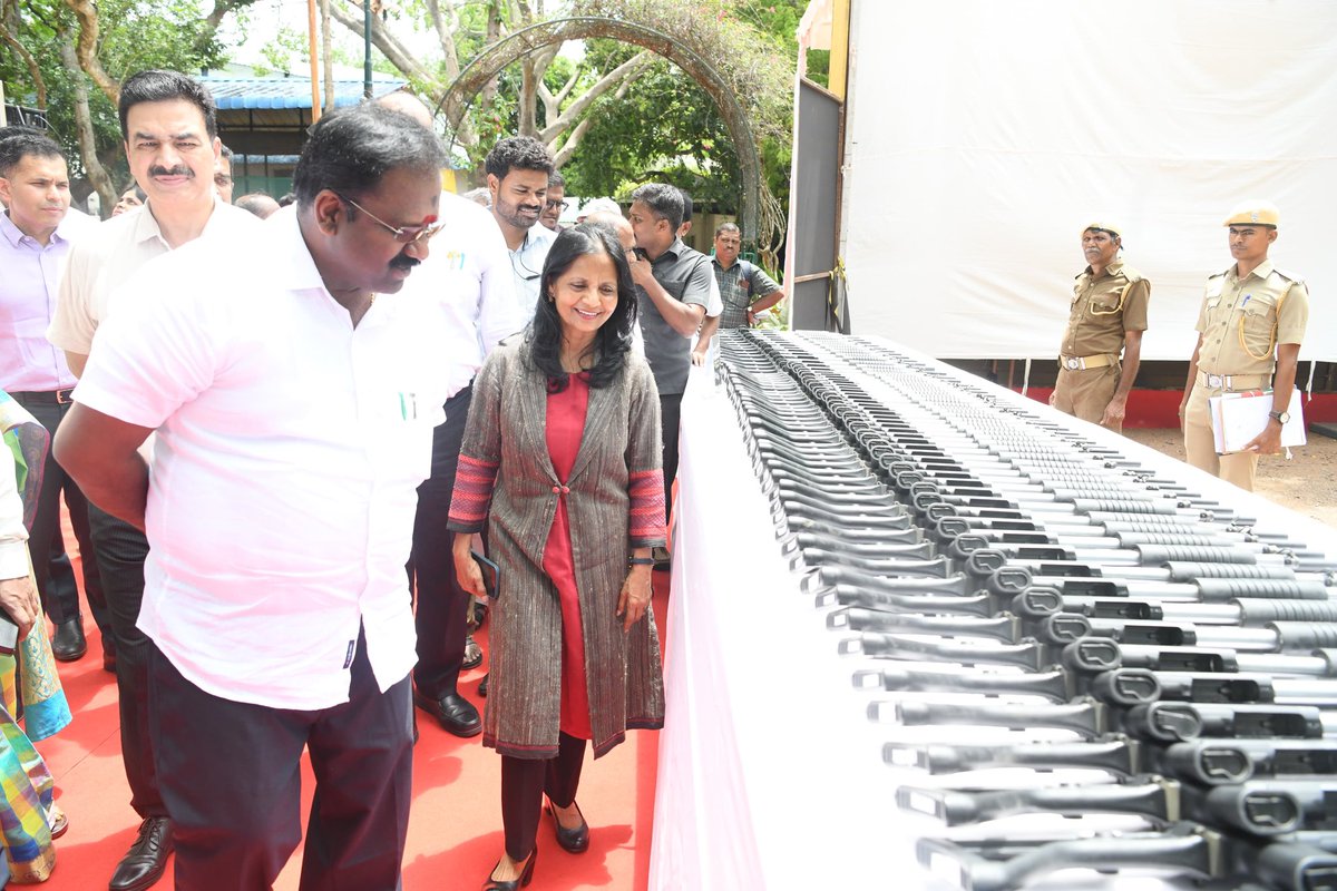 supriyasahuias's tweet photo. Under the leadership of the Hon’ble Chief Minister of Tamil Nadu, the Government continues to modernise the Tamil Nadu Forest Force, recognising that equipping frontline personnel with modern arms and mobility is critical for effective wildlife conservation and forest protection.

The Hon’ble Minister for Forests Thiru R V Ranjith Kumar, handed over 250 modern weapons, including 204 nos. of 12-bore pump-action guns designed for anti-poaching patrols, forest protection and human-wildlife conflict management, along with 46 nos. of 9mm automatic pistols for officers engaged in enforcement, supervision, search operations and emergency response.

To further strengthen field mobility, 54 new vehicles for Range Officers were also flagged off, enhancing their ability to respond swiftly to conservation and protection challenges across Tamil Nadu’s forests #TNForests @CMOTamilnadu