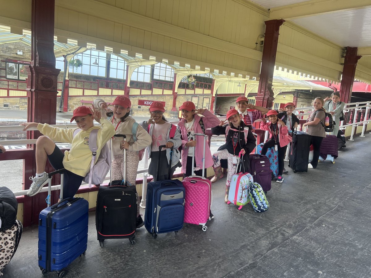 olvschool's tweet photo. Y4 are starting their adventure to Halton Gill!!! Best parents ever for being so prompt this morning!!! Keep your eyes peeled for more photos!! #bestdaysoftheirlives #olvy4 https://t.co/XxC6riP7Fs