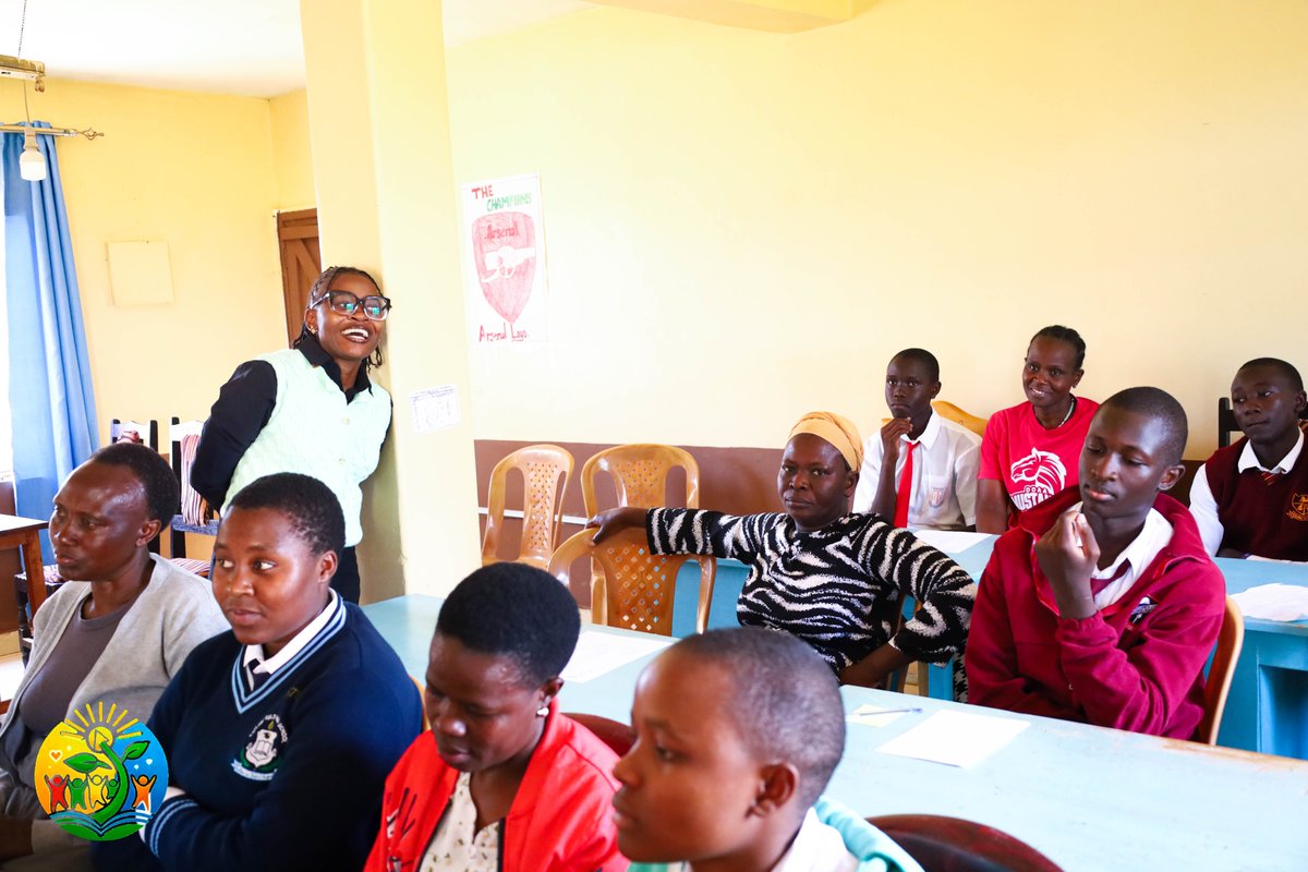 BrightPath_Ke's tweet photo. When parents and students sit together to tackle learning challenges, barriers fall and trust grows 👪✨
Education is a team sport, and our Kisii parents and students just proved how thriving looks when we work as one! 🚀
#BrightpathKenya #ParentalEngagement #Kisii #HolisticCare https://t.co/DjhcUNYDpe