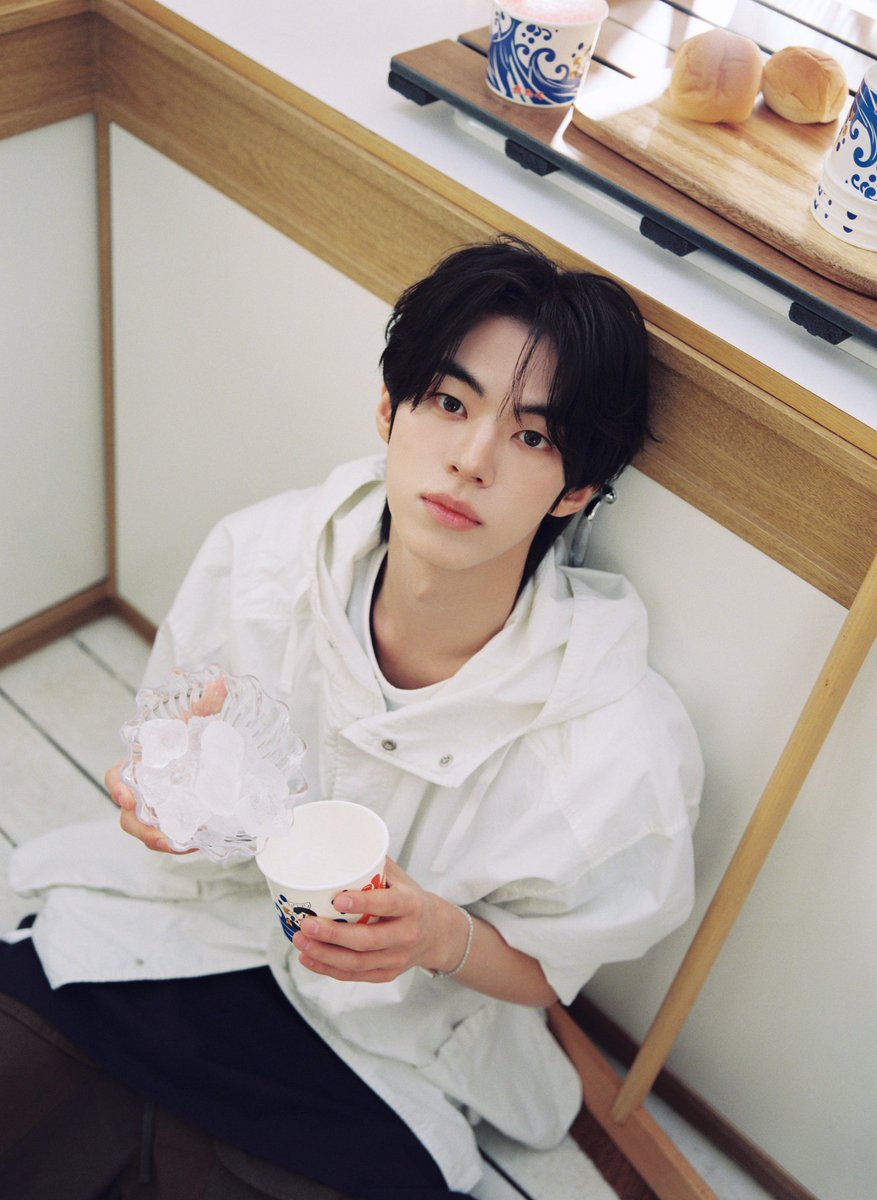 rendojun's tweet photo. kabarnya ada yang lagi honeymoon ke jepang https://t.co/9Nrp9B9DR1