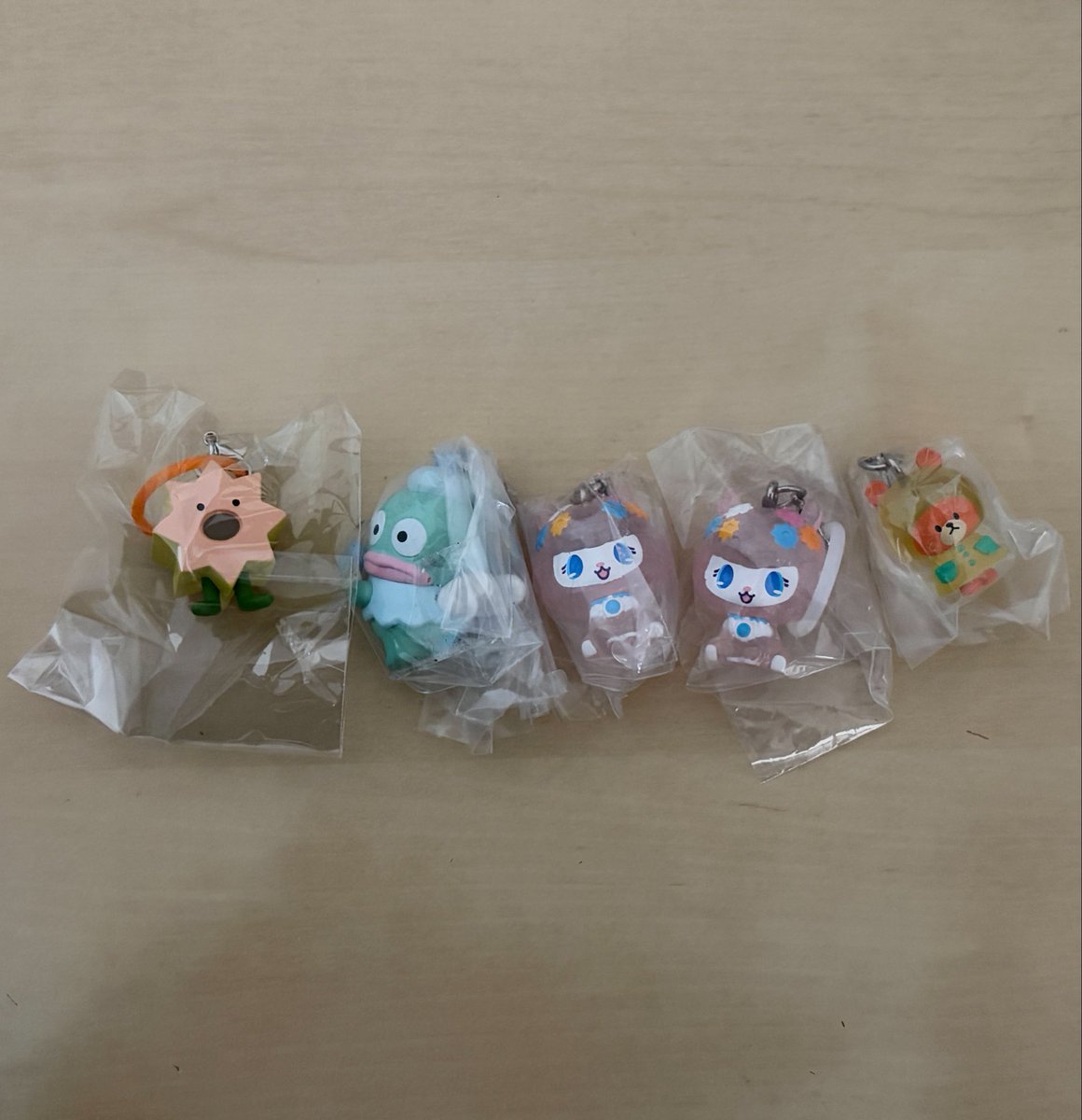 linoell__'s tweet photo. おでんくん  サンリオ ジュエルペット くまのがっこう ルルロロ ガチャガチャ めじるしアクセサリー　交換

譲 ちくわぶー ハンギョドン エンジェラ ルル
求 おでんくん(箸)　その他

郵送での交換希望です📮
よろしくお願いいたします。 https://t.co/WVUH7PlLya
