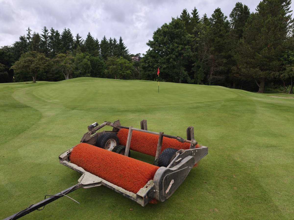 WhitecraigsGolf's tweet photo. This morning the greens are receiving a light verti cut followed by a cut with our greens mower. They are then being top dressed and the sand brushed in ⛳ https://t.co/p1HC6VkFVm