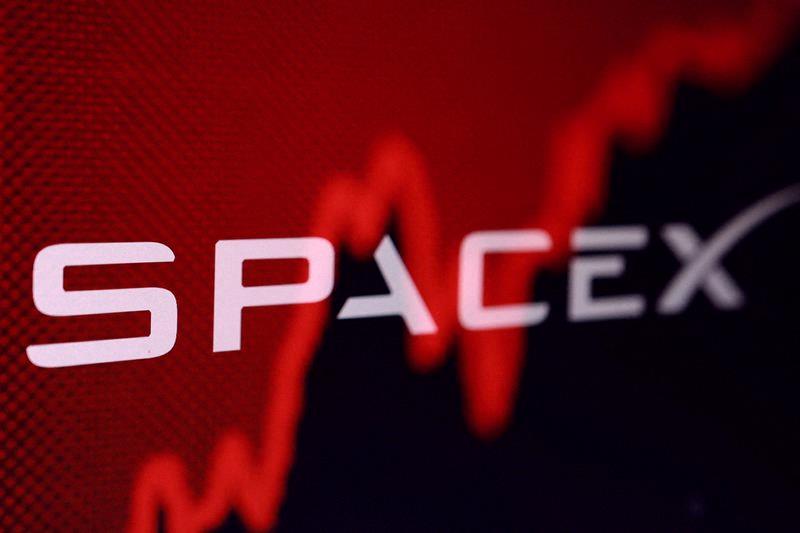 Valfromtt's tweet photo. Wedbush analyst Dan Ives just started covering SpaceX with an Outperform rating and a $190 price target. 🚀 $SPCX https://t.co/lEPtTTdD5Q